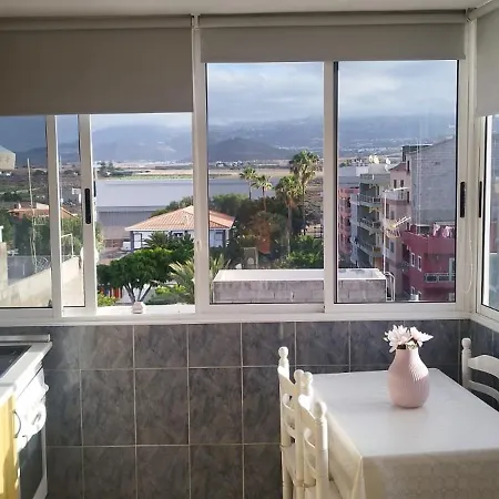 Un Quinto Sin Ascensor Apartman Arona
